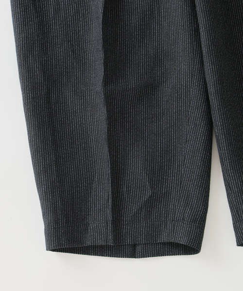 JOURNAL STANDARD J.S HOMESTEAD（ジャーナルスタンダードホームステッド）の「J.S.Homestead / コーデュロイ インフレーション スラックス（スラックス・メンズ・ブラック/チャコールグレー・MEDIUM/LARGE）」の5枚目の写真