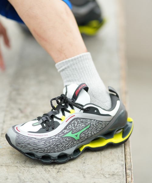 MIZUNO(ミズノ )の「MIZUNO ミズノ WAVE PROPHECY 13.2 ウェーブ プロフェシー D1GA261301(スニーカー・メンズ・ライトグレー・27.5cm/26.5cm/28.0cm/27.0cm/26.0cm)」の15枚目の写真