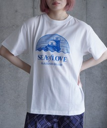 AKISHIKA design（アキシカデザイン）の「SEA OF LOVE WHITE（Tシャツ/カットソー）」