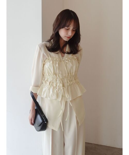 LAGUNAMOON(ラグナムーン)の「ギャザーペプラムキャミソール ビスチェ レイヤードトップス セットアップ(キャミソール・レディース・ブラウン/ピンク/アイボリー・FREE)」の1枚目の写真