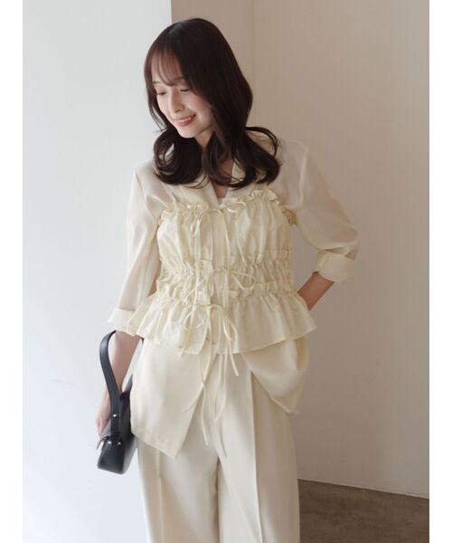 LAGUNAMOON(ラグナムーン)の「ギャザーペプラムキャミソール 【夏服】 【ビスチェ】 【セットアップ対応】(キャミソール・レディース・ブラウン/ピンク/アイボリー・FREE)」の19枚目の写真