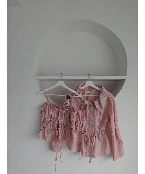 LAGUNAMOON(ラグナムーン)の「ギャザーペプラムキャミソール ビスチェ レイヤードトップス セットアップ(キャミソール・レディース・ブラウン/ピンク/アイボリー・FREE)」の14枚目の写真