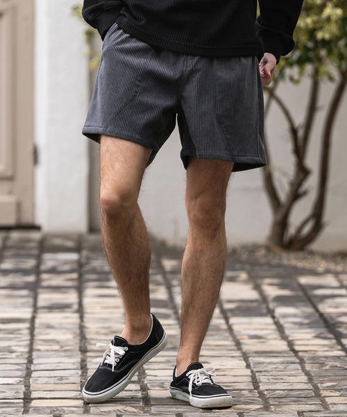 CAMBIO(カンビオ)の「mp14855-太畝コーデュロイショートパンツ(CMB-R0213)(その他パンツ・メンズ・ライトベージュ/チャコール/ピンク・L/M/S)」の5枚目の写真
