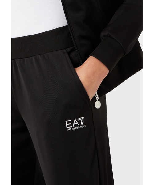 EMPORIO ARMANI EA7（エンポリオアルマーニイーエーセブン）の「【エンポリオ アルマーニ EA7】トラックスーツ テクニカルファブリック オーバーサイズロゴ（セットアップ・レディース・ブラック・LARGE/MEDIUM）」の5枚目の写真
