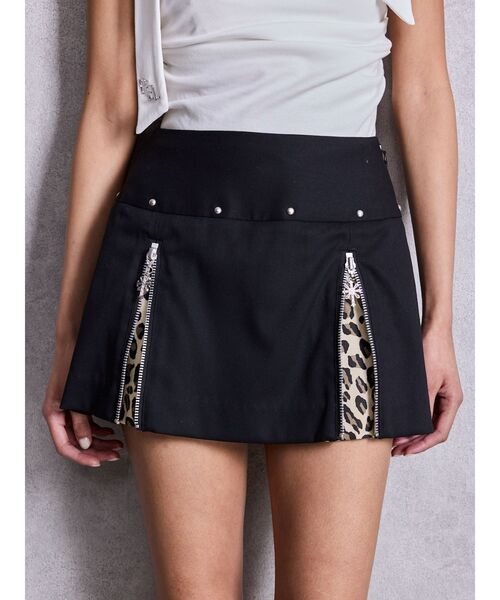 GYDA(ジェイダ)の「sacred edge cross ZIPスカートライクショートパンツ(スカート・レディース・ブラック/その他1・FREE)」の2枚目の写真