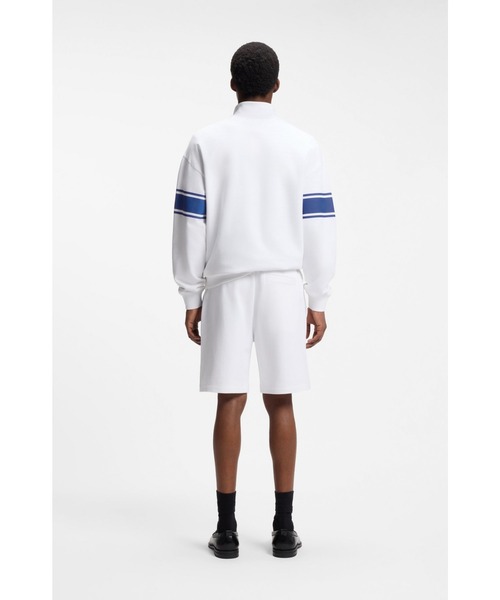 HUGO(ヒューゴ)の「リラックスフィット ショートパンツ コットンテリー サイドバンド(その他パンツ・メンズ・ホワイト・L/S)」の4枚目の写真
