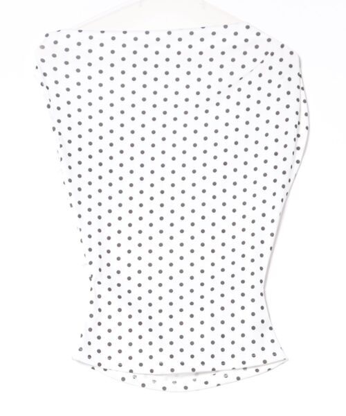 Ritzy(リッツィー)の「ドット柄 オフショルダーブラウス(Tシャツ/カットソー・レディース・ベージュ・M/L)」の8枚目の写真