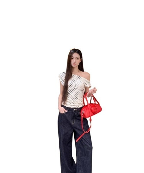 Ritzy(リッツィー)の「ドット柄 オフショルダーブラウス(Tシャツ/カットソー・レディース・ベージュ・M/L)」の14枚目の写真