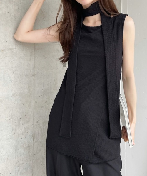 Ada.(エイダ)の「タイ付き フロント ラップデザイン 表面感 ノースリーブ ブラウス ◎(タンクトップ・レディース・ブラウン/ブラック/アイボリー・FREE)」の19枚目の写真