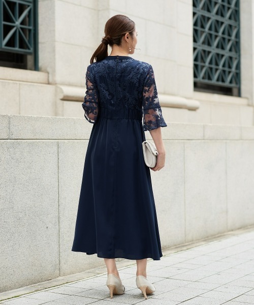 nissen(ニッセン)の「パイピングデザインチュール刺繍ワンピースドレス(ドレス・レディース・ネイビー/ブルーグレー・L/M/5L/4L/3L/LL)」の18枚目の写真