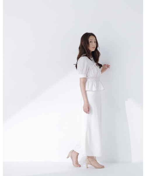 NATURAL BEAUTY BASIC（ナチュラルビューティーベーシック）の「Ｖネックペプラムブラウス（シャツ/ブラウス・レディース・オフホワイト/ライトグリーン/ブラック・ﾌﾘ-）」の8枚目の写真