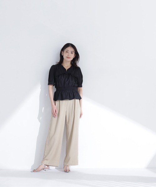 NATURAL BEAUTY BASIC（ナチュラルビューティーベーシック）の「Ｖネックペプラムブラウス（シャツ/ブラウス・レディース・オフホワイト/ライトグリーン/ブラック・ﾌﾘ-）」の18枚目の写真