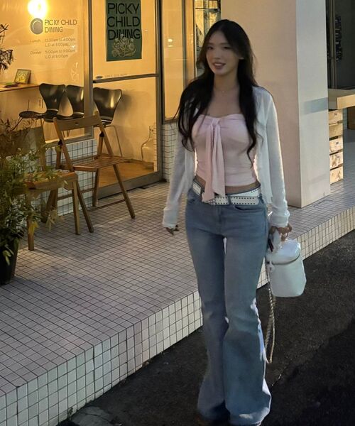 MUSINSA STANDARD WOMAN（ムシンサスタンダードウーマン）の「[クールタンダード] ウィメンズ ローライズ スリムフレア デニムパンツ [ライトインディゴ]（デニムパンツ・レディース・その他・24/25/26/27/28/29/30）」の7枚目の写真