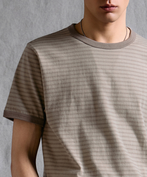 MUSINSA STANDARD（ムシンサスタンダード）の「ダブルストライプリンガーティーシャツ [ベージュ/トープ]（Tシャツ/カットソー・メンズ・その他・SMALL/MEDIUM/LARGE/X-LARGE/2XL/3XL）」の4枚目の写真