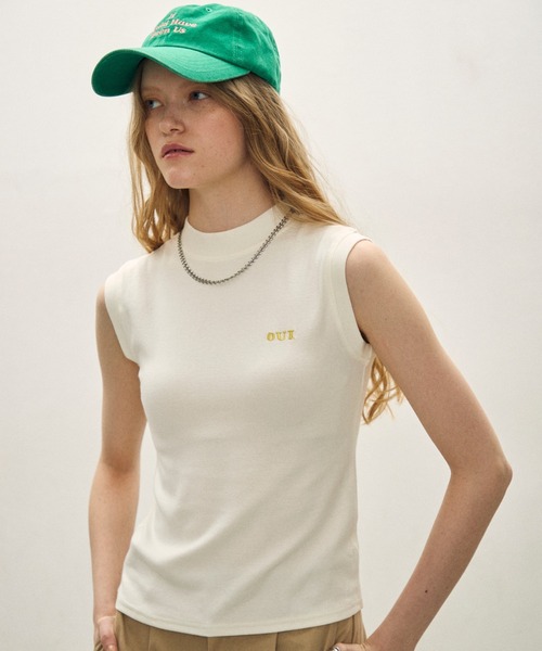 uchi.（ウチ）の「ワンポイント刺繍 モックネックタンクトップ（Tシャツ/カットソー・レディース・ブラック/アイボリー/ブラウン/グレー・FREE）」の2枚目の写真