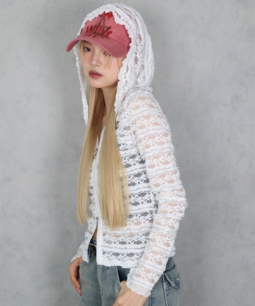BARELY BLUE(ベアリーブルー)の「【 BARELY BLUE / ベアリーブルー 】 レース フード 付き フルジップ タイト トップス(Tシャツ/カットソー・レディース・ホワイト・S/M)」の4枚目の写真