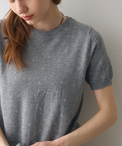 Crisp(クリスプ)の「short sleeve flower knit / ショートスリーブフラワーニット(ニット/セーター・レディース・グレー/ホワイト・FREE)」の13枚目の写真
