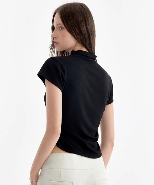 Fano Studios(ファノ ストゥディオズ)の「シンプル モックネック 半袖トップス FX26S340【Fano Studios】【2026SS】(Tシャツ/カットソー・レディース・ブラック/グレー・S/M/L)」の5枚目の写真