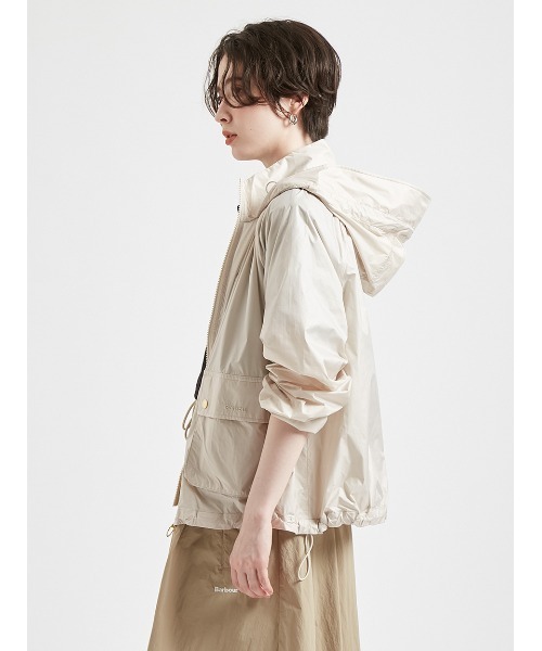 Barbour(バブアー)の「Rowane シャワープルーフ ジャケット(レディース)(ナイロンジャケット・レディース・クリーム/オリーブ・8/10)」の11枚目の写真