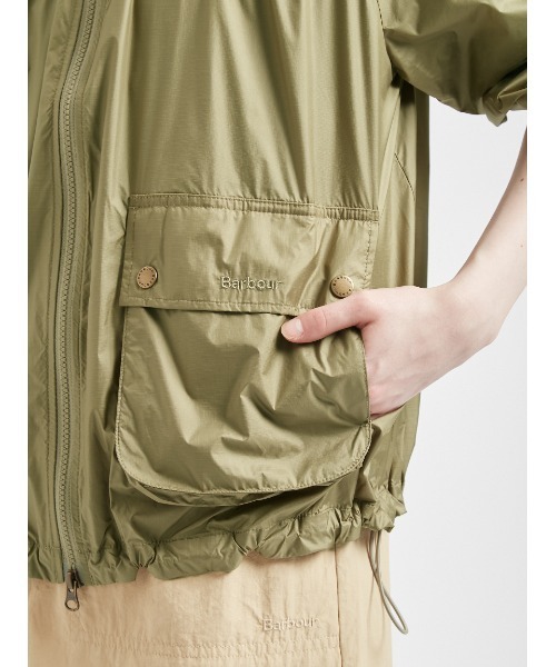 Barbour(バブアー)の「Rowane シャワープルーフ ジャケット(レディース)(ナイロンジャケット・レディース・クリーム/オリーブ・8/10)」の19枚目の写真