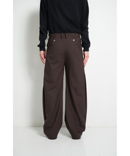 CONZ(コンズ)の「curve leg trousers 2.0/バレルレッグシルエット/バルーンシルエット/NVRFRGT(スラックス・メンズ・ライトブラウン/ブラック/カーキ/ストライプ・1/2/3)」の12枚目の写真