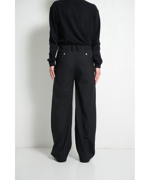 CONZ(コンズ)の「curve leg trousers 2.0/バレルレッグシルエット/バルーンシルエット/NVRFRGT(スラックス・メンズ・ライトブラウン/ブラック/カーキ/ストライプ・1/2/3)」の15枚目の写真
