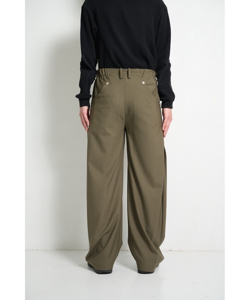 CONZ(コンズ)の「curve leg trousers 2.0/バレルレッグシルエット/バルーンシルエット/NVRFRGT(スラックス・メンズ・ライトブラウン/ブラック/カーキ/ストライプ・1/2/3)」の18枚目の写真