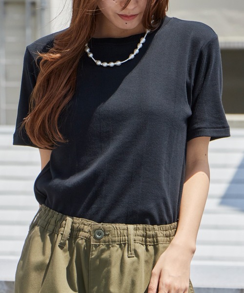 MILLER(ミラー)の「R.P.miller/ミラー PANELRIB C/N TEE パネルリブ クルーネック 半袖Tシャツ 無地 ボーダー 首元リブ パイピング 秋 秋服 2026年秋冬(Tシャツ/カットソー・レディース・ホワイト/ホワイト系/ブラック/ブラック系/グレー/チャコールグレー/オレンジ・FREE)」の1枚目の写真