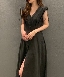 Vネックノースリーブロングワンピース