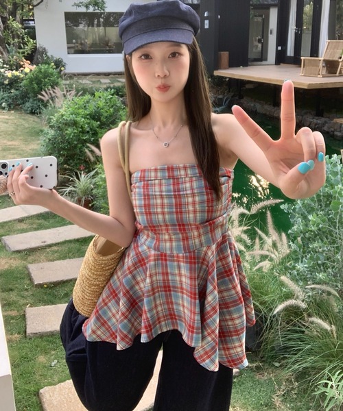 FAVORITO（ファヴォリート）の「チェック柄のペプラムベアトップ（その他トップス・レディース・レッド/イエロー・F）」の6枚目の写真