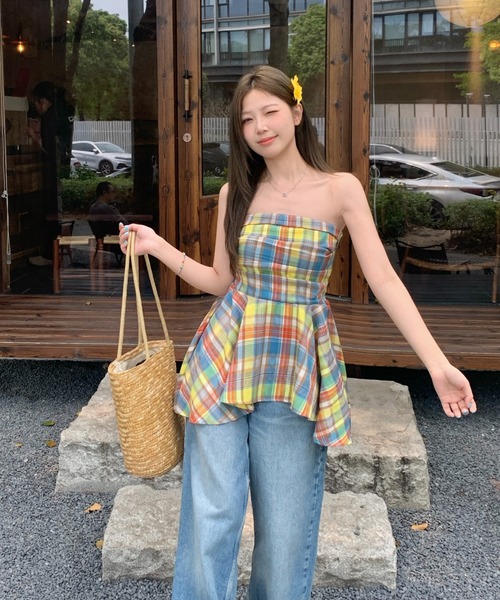 FAVORITO（ファヴォリート）の「チェック柄のペプラムベアトップ（その他トップス・レディース・レッド/イエロー・F）」の13枚目の写真