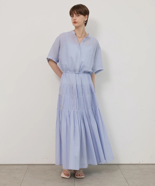 CADUNE(カデュネ)の「シャーリングエアリーワンピース(ワンピース・レディース・ブラック/ライトブルー・38/36)」の18枚目の写真