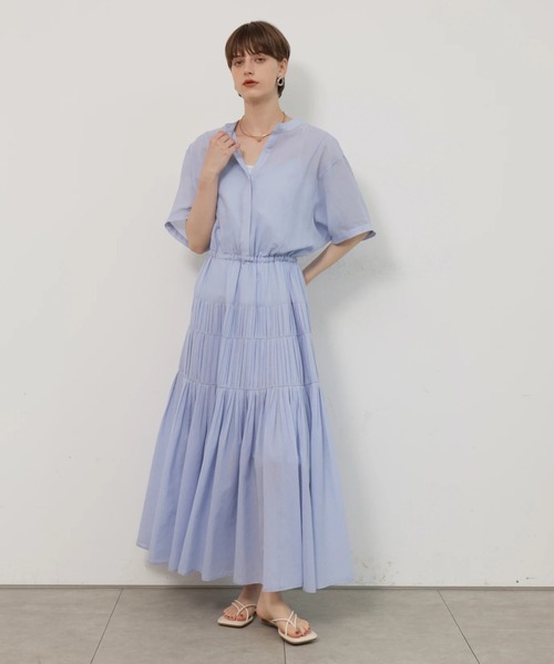 CADUNE(カデュネ)の「シャーリングエアリーワンピース(ワンピース・レディース・ブラック/ライトブルー・38/36)」の22枚目の写真
