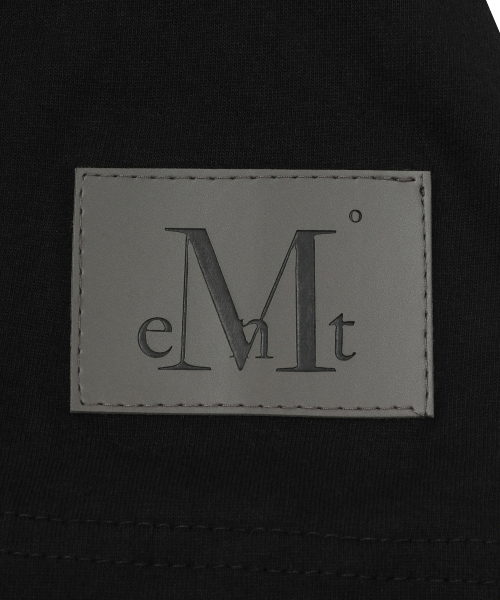 MUCENT（ムセント）の「ムセント x コイリス アリエルサイドレザーパッチ半袖Tシャツ (2カラー)（Tシャツ/カットソー・レディース・ブラック/ホワイト・FREE）」の8枚目の写真