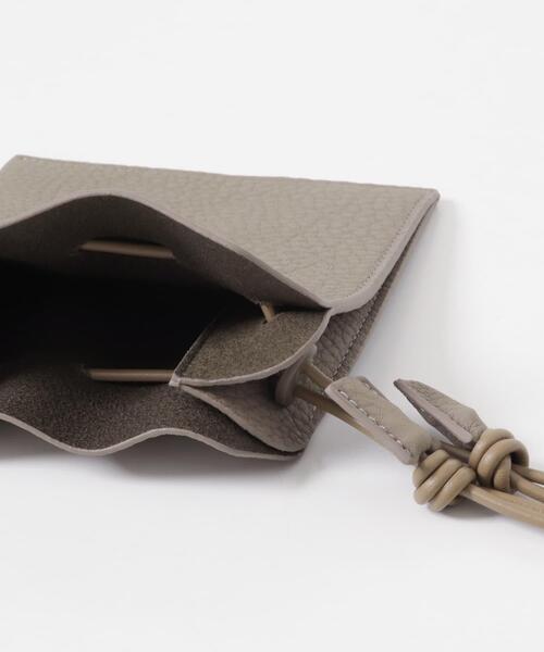 ITTI(イッチ)の「ITTI HERRIE KINCHAKU POUCH(ポーチ・メンズ・ブラック/ベージュ系その他・XX-SMALL)」の3枚目の写真