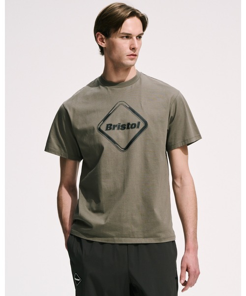 F.C.Real Bristol(エフシーレアルブリストル)の「SHADOW EMBLEM TEE(Tシャツ/カットソー・メンズ・ホワイト/ブラック/グレイッシュベージュ・XX-LARGE/SMALL/MEDIUM/LARGE/X-LARGE)」の4枚目の写真