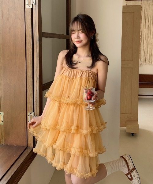 FAVORITO(ファヴォリート)の「ティアードキャミワンピース(ワンピース・レディース・ライトベージュ/イエロー・F)」の14枚目の写真