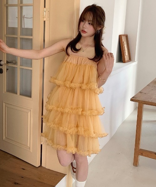 FAVORITO(ファヴォリート)の「ティアードキャミワンピース(ワンピース・レディース・ライトベージュ/イエロー・F)」の17枚目の写真