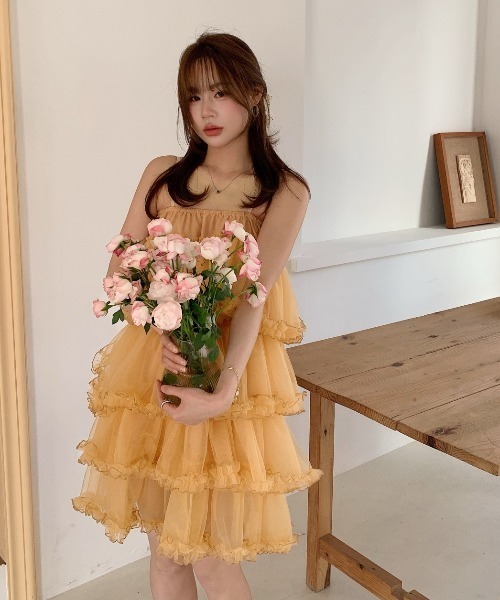 FAVORITO(ファヴォリート)の「ティアードキャミワンピース(ワンピース・レディース・ライトベージュ/イエロー・F)」の15枚目の写真