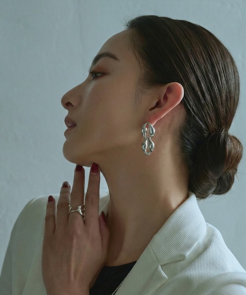 YArKA（ヤーカ）の「【YArKA/ヤーカ】puff up chain earrings(pierce)[RSTS] / チェーンコマ ピアス（ピアス（片耳用）・レディース・シルバー・FREE）」の2枚目の写真