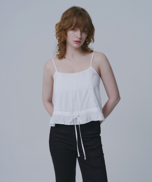 WAARFORWOMAN（ワール・フォー・ウーマン）の「WS-11 フラワーパンチングブラウス_ホワイト（シャツ/ブラウス・レディース・その他・FREE）」の2枚目の写真