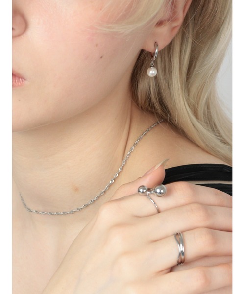 Bilan(ビラン)の「( 金属アレルギー軽減 サージカルステンレス ) ダブルボールエッジリング / 【BILAN】 Double Ball Edge Ring(リング・レディース・ゴールド/シルバー・FREE)」の4枚目の写真