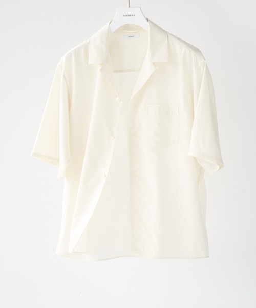 STUDIOUS(ステュディオス)の「【STUDIOUS】Soft Open collar Shirts / 吸湿性 / 速乾性(シャツ/ブラウス・メンズ・ベージュ/ブラック/ホワイト・1/2)」の2枚目の写真