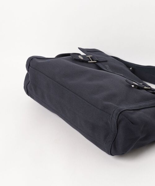 A.P.C.(アーペーセー)の「BESACE RECUPERATION(ショルダーバッグ・メンズ・ダークネイビー・ONESIZE)」の3枚目の写真