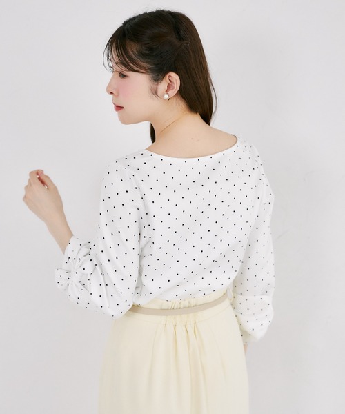 tocco closet(トッコ クローゼット)の「袖口リボンモチーフ付きブラウス(シャツ/ブラウス・レディース・ホワイト×ブラック/ドット・M)」の9枚目の写真