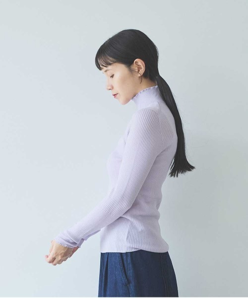 yuni(ユニ )の「14G merino/w switching rib high neck pullover(ニット/セーター・レディース・ブラック/イエロー/パープル/ブラウン・FREE)」の11枚目の写真