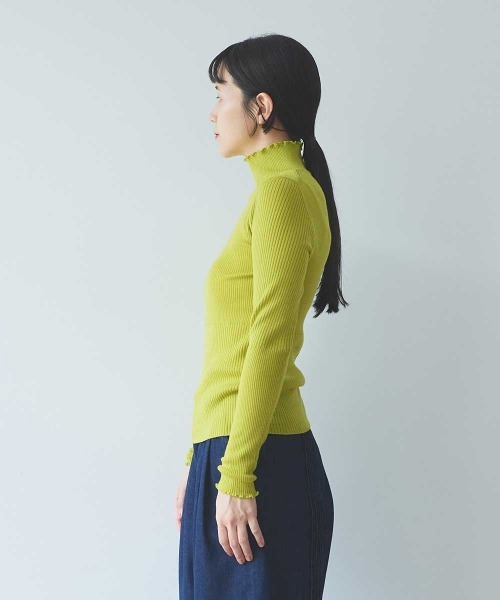yuni(ユニ )の「14G merino/w switching rib high neck pullover(ニット/セーター・レディース・ブラック/イエロー/パープル/ブラウン・FREE)」の16枚目の写真