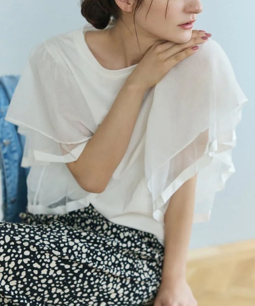 ＆soiree（アンドソワレ）の「パイピングチュールフリル袖トップス（その他トップス・レディース・ホワイト/ブラック・FREE）」の10枚目の写真