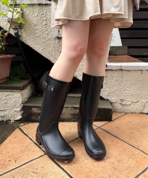 w closet(ダブルクローゼット)の「ベルト付きレインロングブーツ(ブーツ・レディース・ブラック・MEDIUM/LARGE)」の2枚目の写真