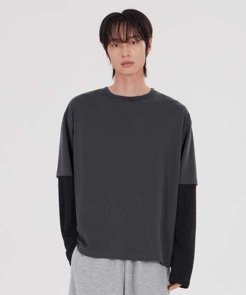 GLW（ジーエルダブリュ）の「[ユニセックス] レイヤードツートンロングスリーブTシャツチャコール（Tシャツ/カットソー・メンズ・その他・SMALL/MEDIUM/LARGE/X-LARGE）」の2枚目の写真